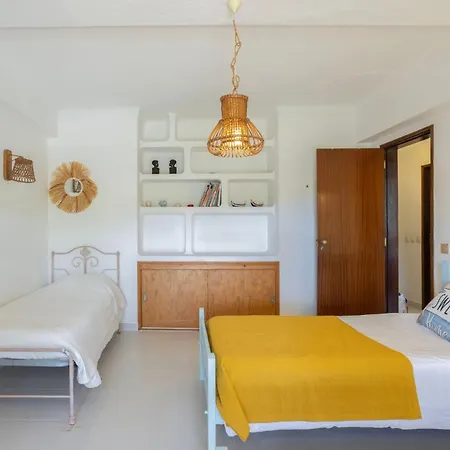 Always Sunny Villa